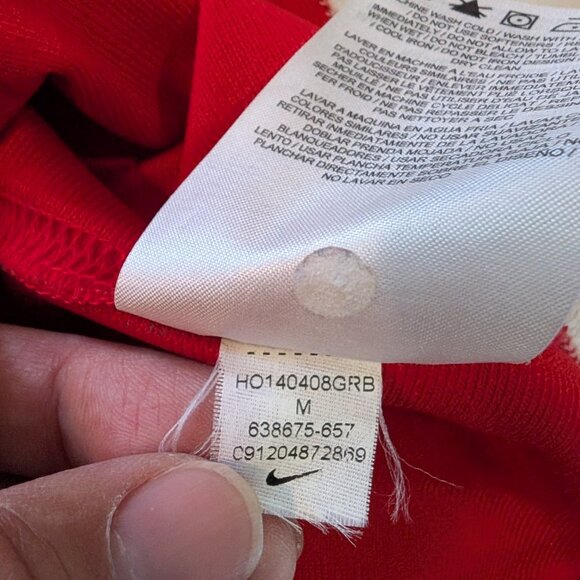 Nike Team Canada S Red Hockey Jersey IIHF 100th Anniversary Edition World Junior - Picture 4 of 7